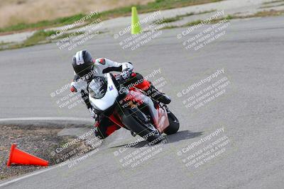 media/Mar-05-2023-TrackXperience (Sun) [[a95d40e56a]]/Group 2/session 2 turn 4/